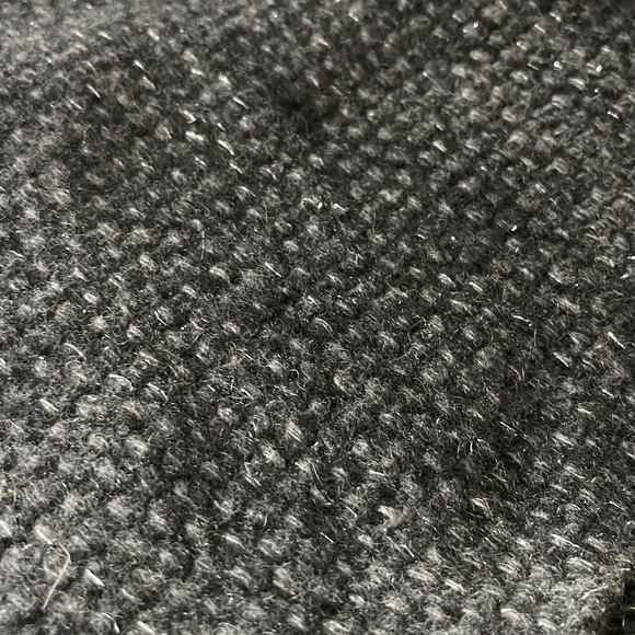 🆕UGG QUATRO POM CASHMERE SCARF - Picture 9 of 9